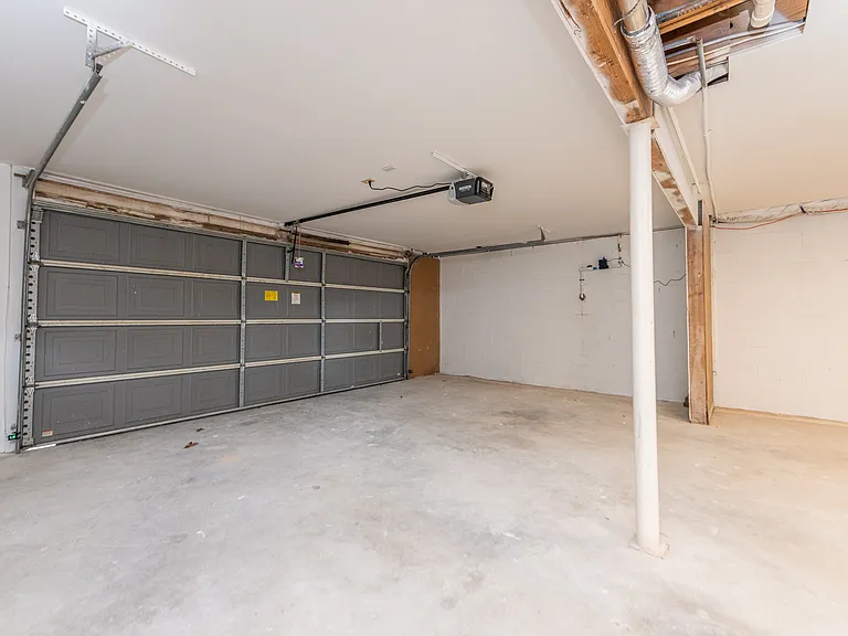 225 Autumn Trace Ct — Photo 12