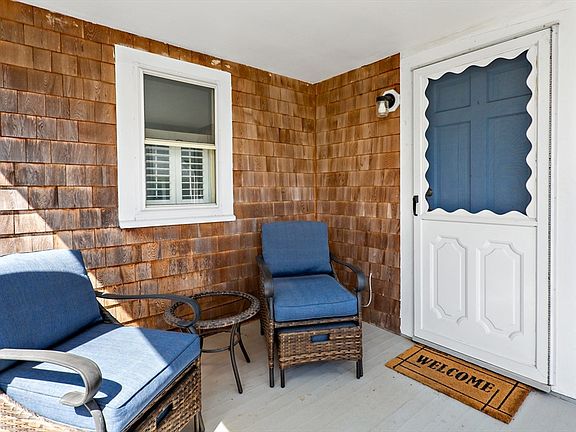 3rd image of 558 Craigville Beach Rd #7