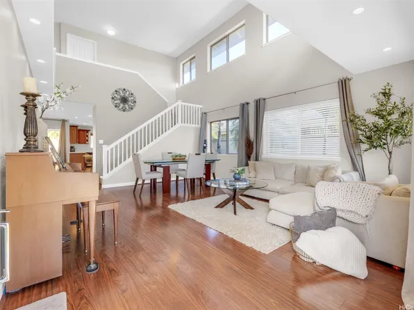 95-205 Melekai Pl, Mililani, HI 96789