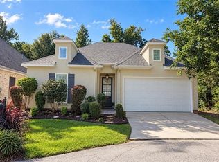 631 Autumn Gardens Dr, Madisonville, LA 70447
