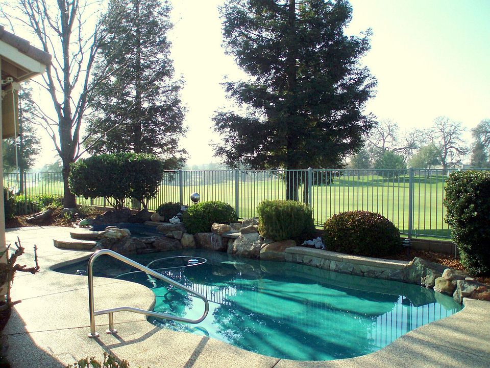 Pool & Spa on Golf Course
