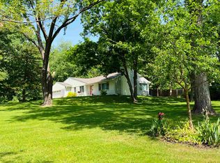 6888 Thorndale Ct, Roscoe, IL 61073