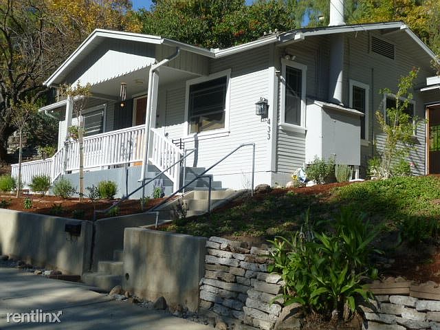1st image of 433 Mount Washington Dr