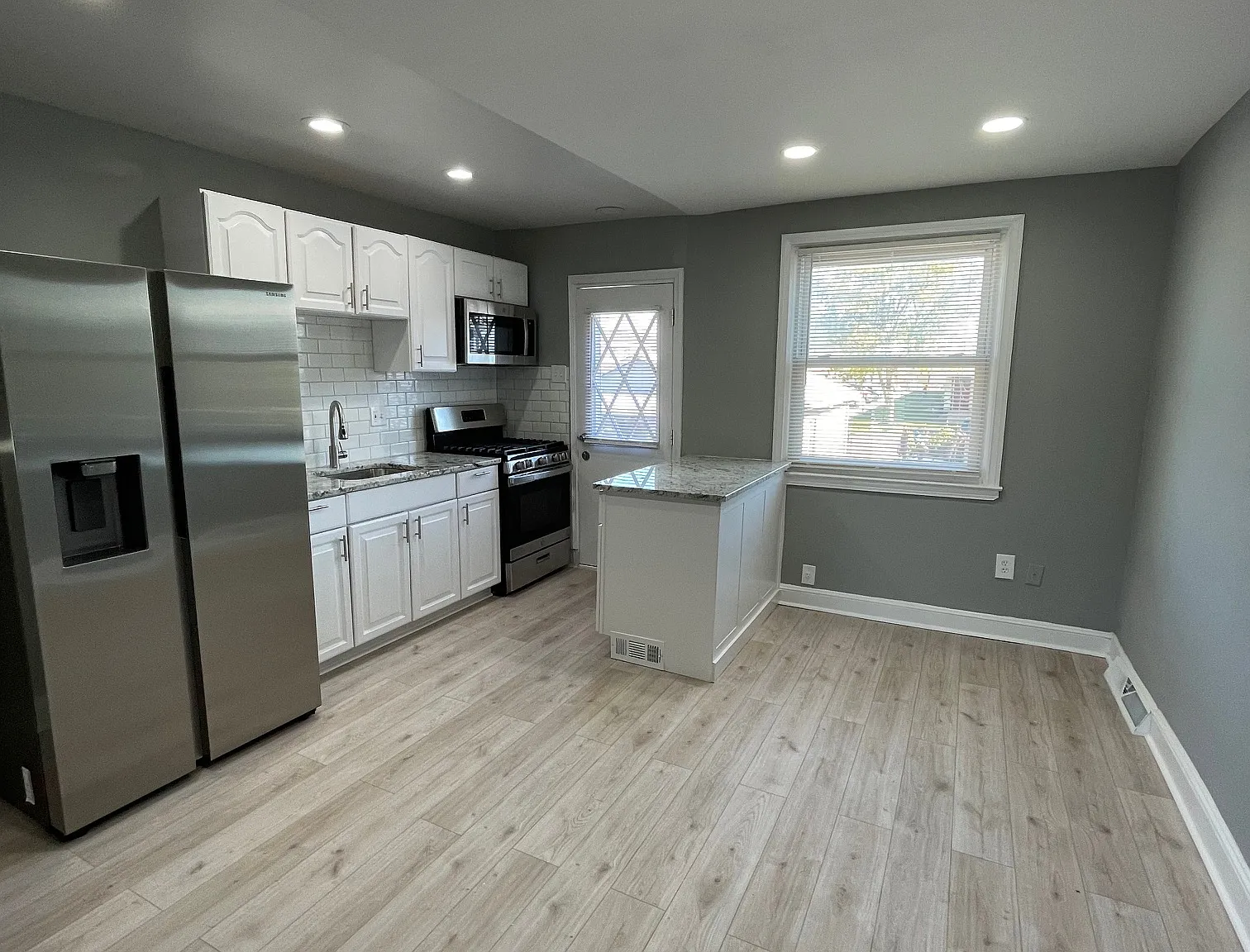 1437 Broening Hwy — Photo 2