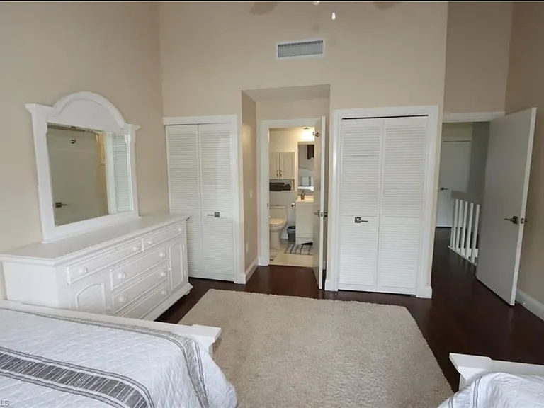 860 Meadowland Dr #E — Photo 24