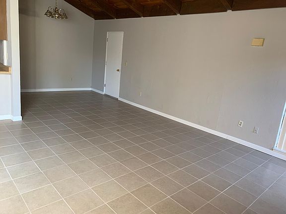 3rd image of 7135 Kelley Dr