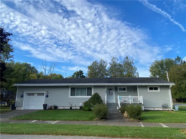 311 Phillips St, Oneida, NY 13421