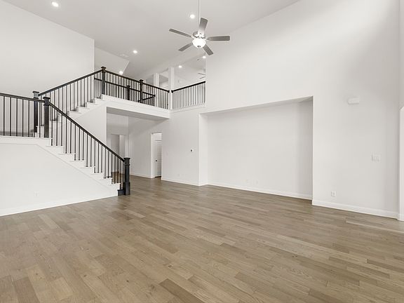 3rd image of 3414 Verbena Xing