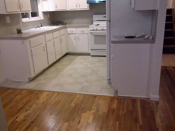3rd image of 128 Bay 47th St #2