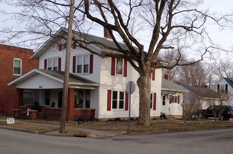 2nd image of 119 E Baird St