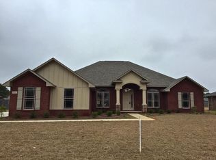 302 Vale Loop, Crestview, FL 32536