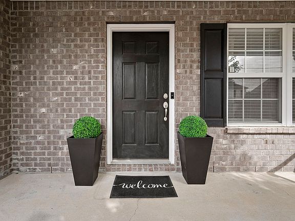 2nd image of 2712 Bison Ct