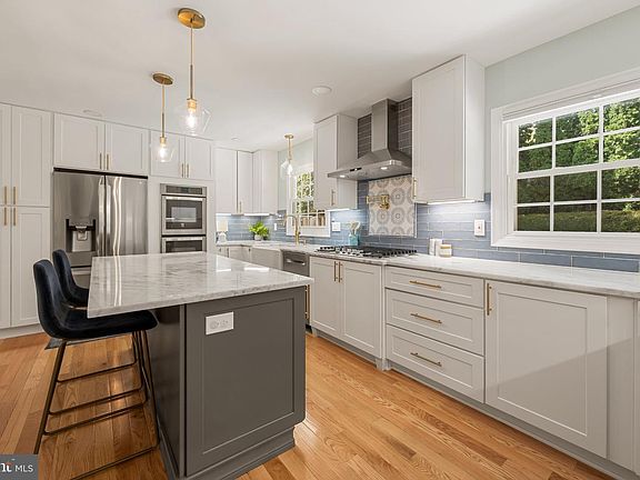 4th image of 10729 Shingle Oak Ct