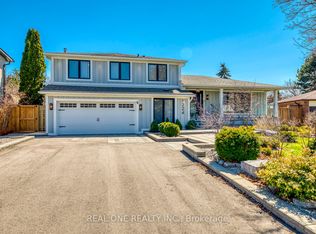 1224 Willowbrook Dr, Oakville, ON L6L 2K1