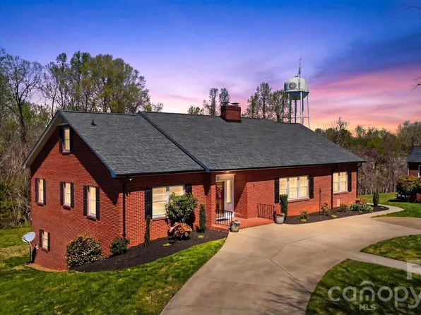 32 Falls Ave, Granite Falls, NC 28630