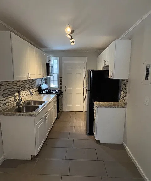 44 Nob Hill Cir #C — Photo 2