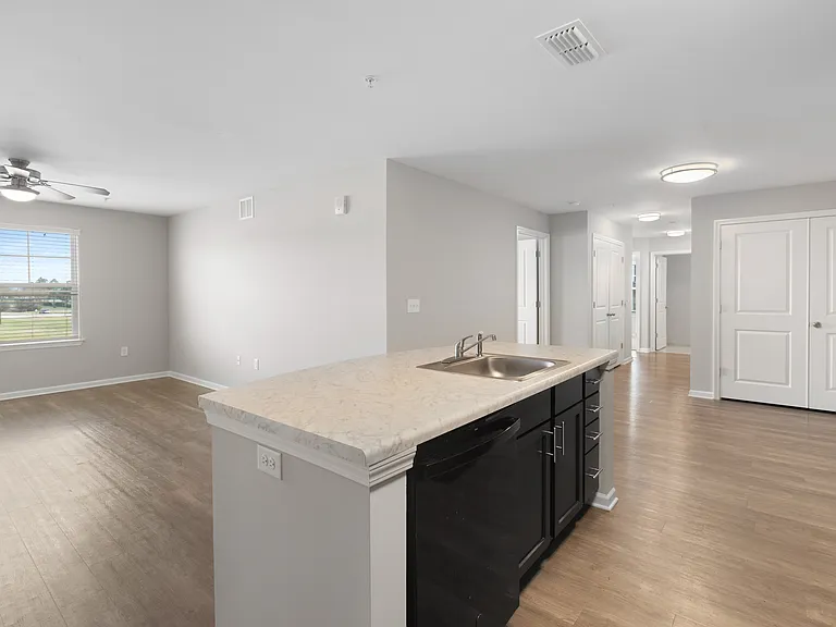 Gateway Pointe — Photo 16