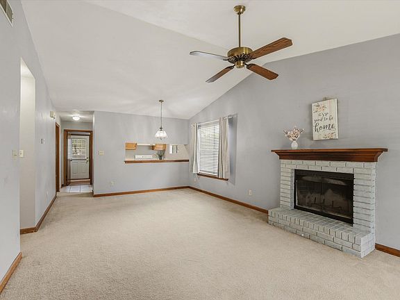 3rd image of 1225 Brafforton Ct