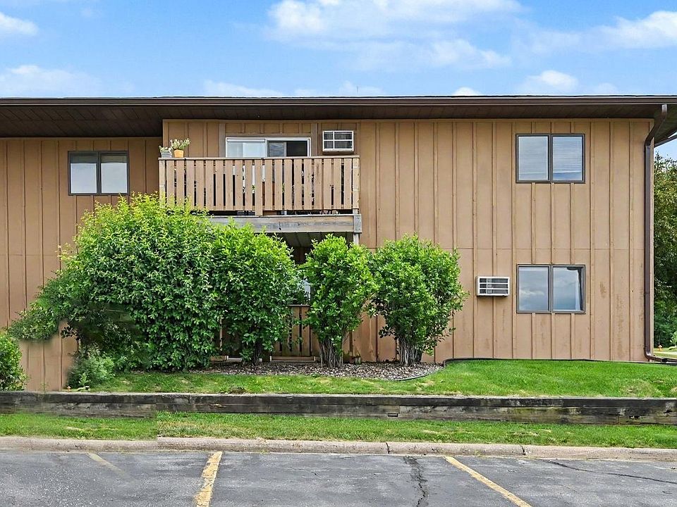 1st image of 125 Kingswood Dr APT 1D