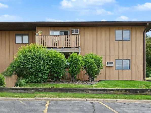 125 Kingswood Dr APT 1D, Red Wing, MN 55066