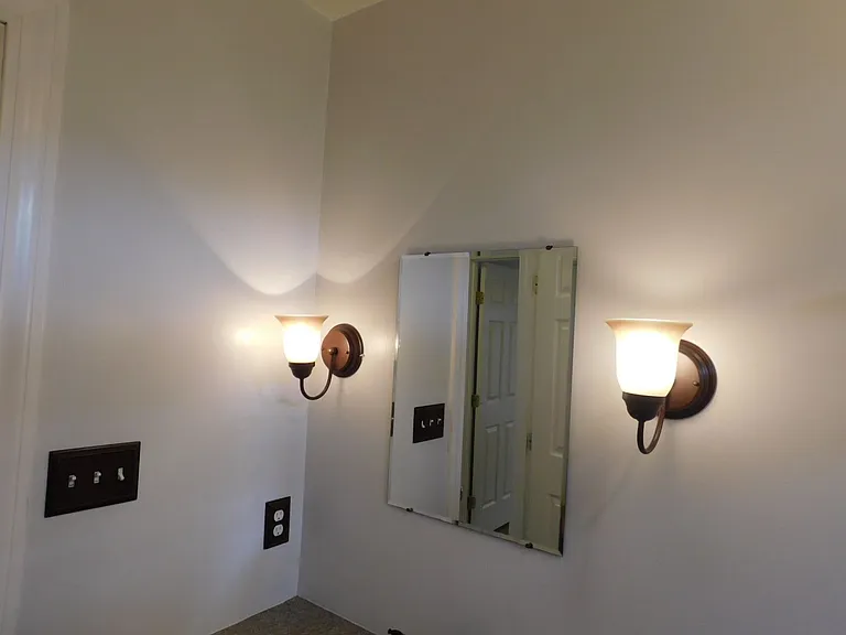 2905 Mandy Ln — Photo 11