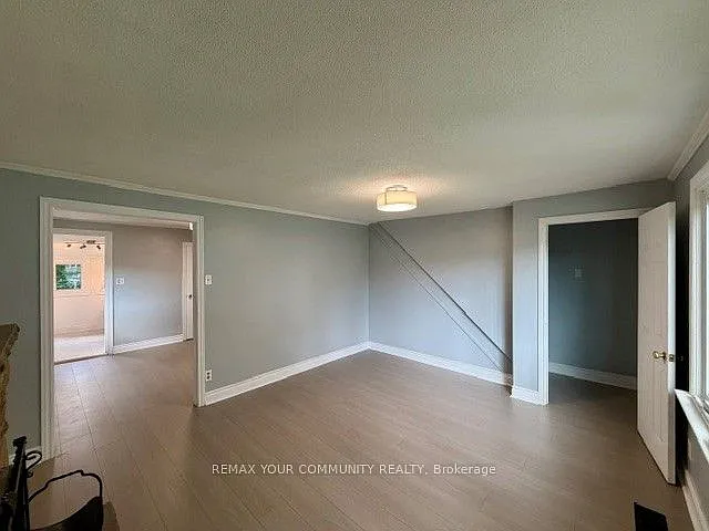 220 Ruggles Ave — Photo 8