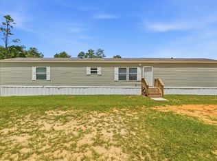 940 Hiawatha St, Holt, FL 32564