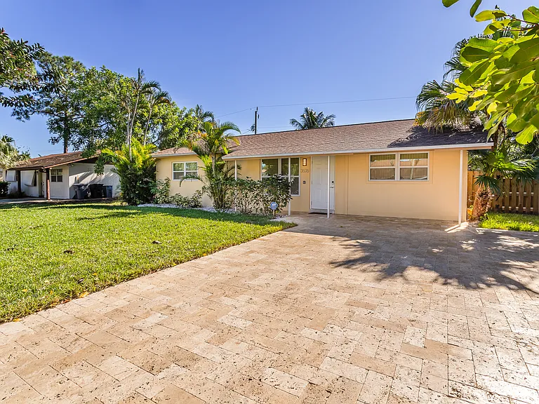 3576 Pandora Ave — Photo 24