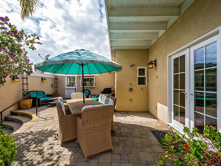181 W Avenida Cornelio — Photo 41