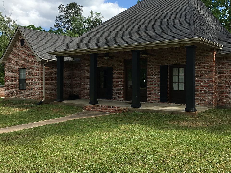 1st image of 1421 Lake Dr