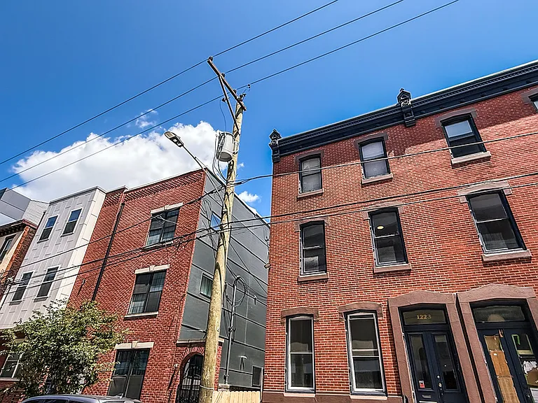 1223 N Franklin St #2R — Photo 6