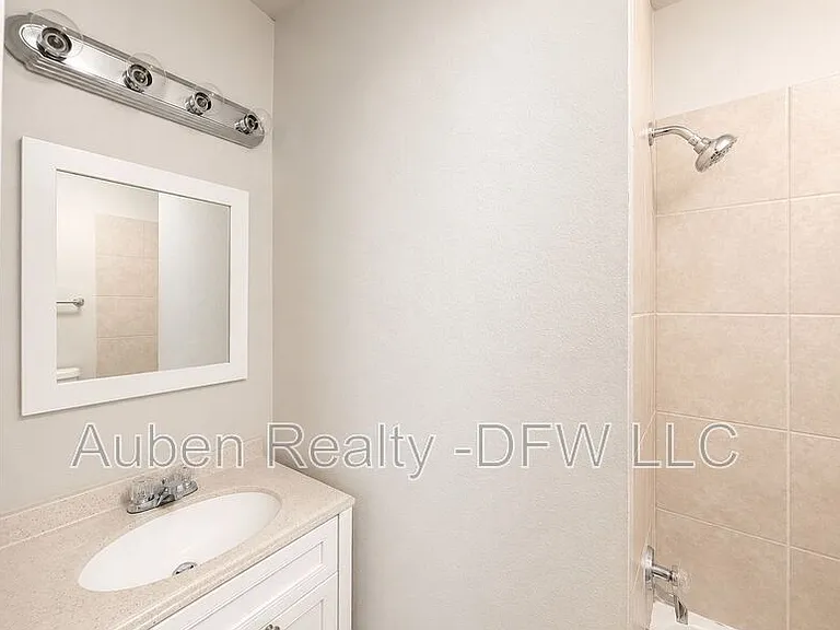 7716 Sable Ln — Photo 18