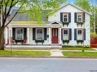 114 Van Dam St, Saratoga Springs, NY 12866