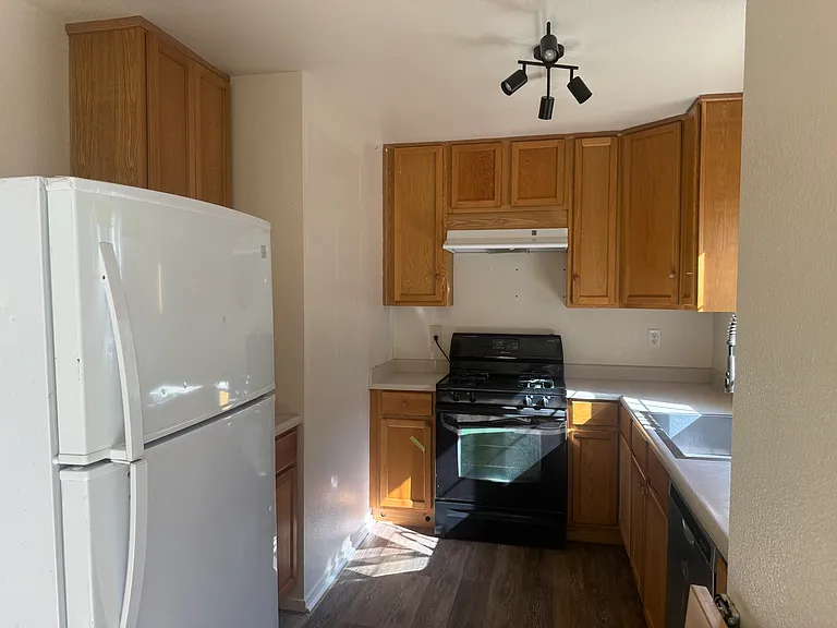 501 San Benito Ave #A — Photo 6
