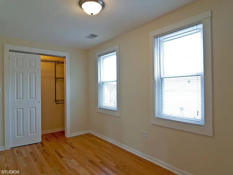 2616 W Cortland St #3 — Photo 6