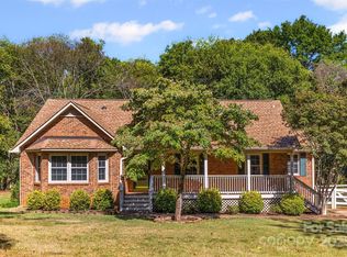 2335 Blossom Dr, Rock Hill, SC 29730