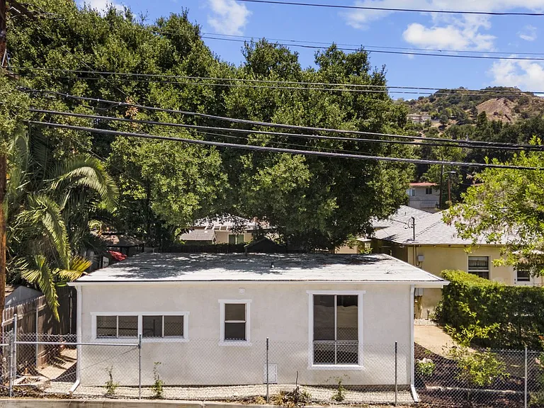 1757 June Ln — Photo 5
