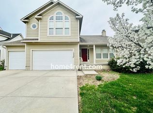 15364 S Greenwood St, Olathe, KS 66062