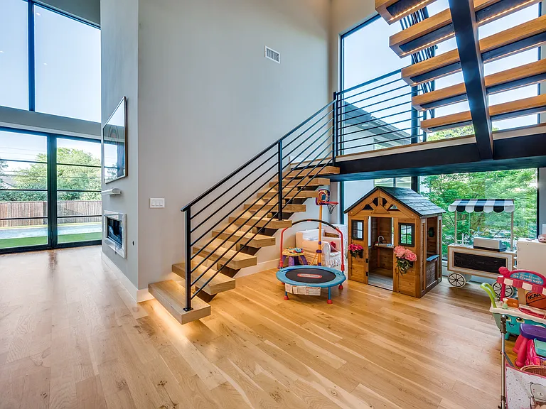 4215 Nashwood Ln — Photo 36