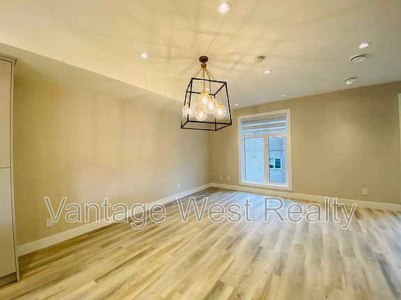 5th image of 1522 Lakeview St