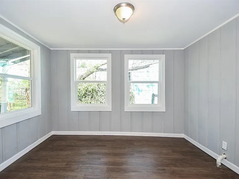 7334 Mountbatten Rd — Photo 12