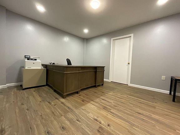4th image of 1005 E 15th Ave