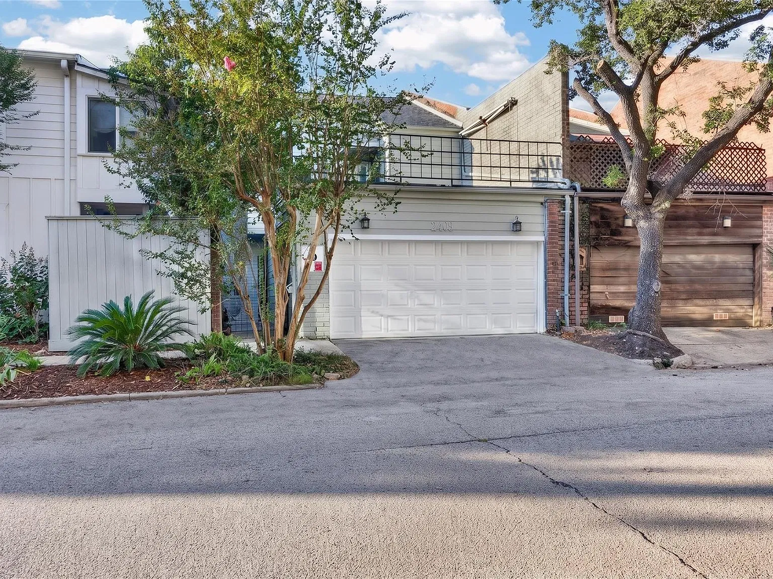 3 bed, 2.5 bath, 1760 sqft, $2,800 — Photo 4