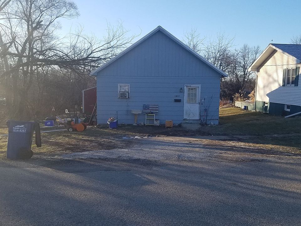 2nd image of 1319 Grant St