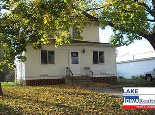 311 N Washington St, Lake Mills, IA 50450