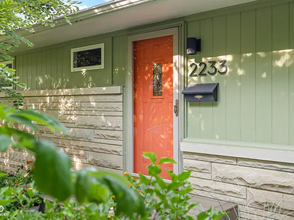 2233 Washington St, Columbus, IN 47201