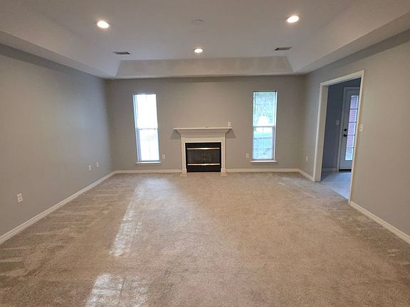3rd image of 120 Coffman Dr