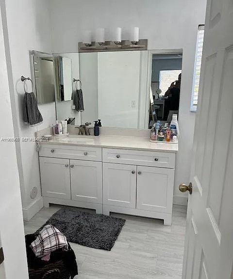 4746 Lago Vista Dr — Photo 18
