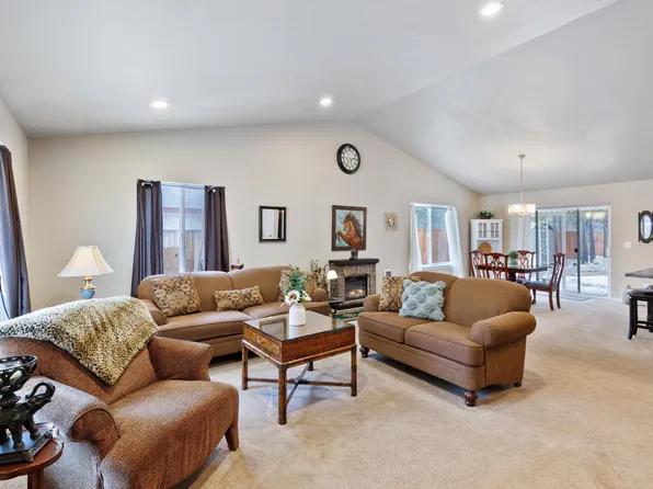 17316 Golden Eye Dr, Bend, OR 97707