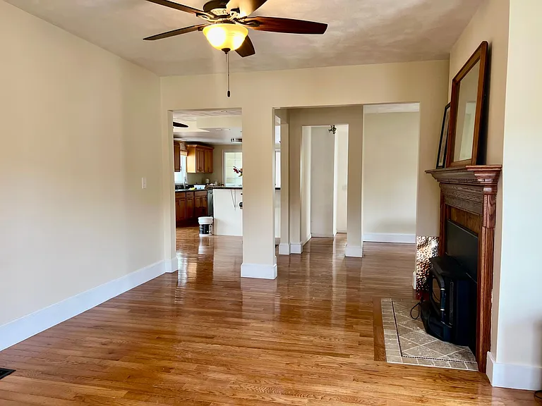 55 Beach St #2 — Photo 8